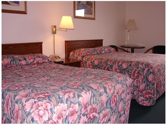 Red Carpet Inn Hillsville Zimmer foto